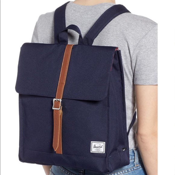 Herschel City - Mid Volume Backpack - Picture 1 of 4